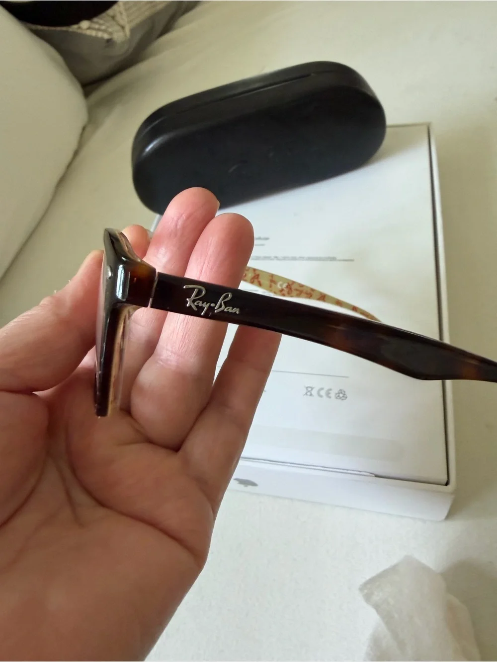 Ray-Ban Tortoiseshell Frames with Cream Patterned Temples